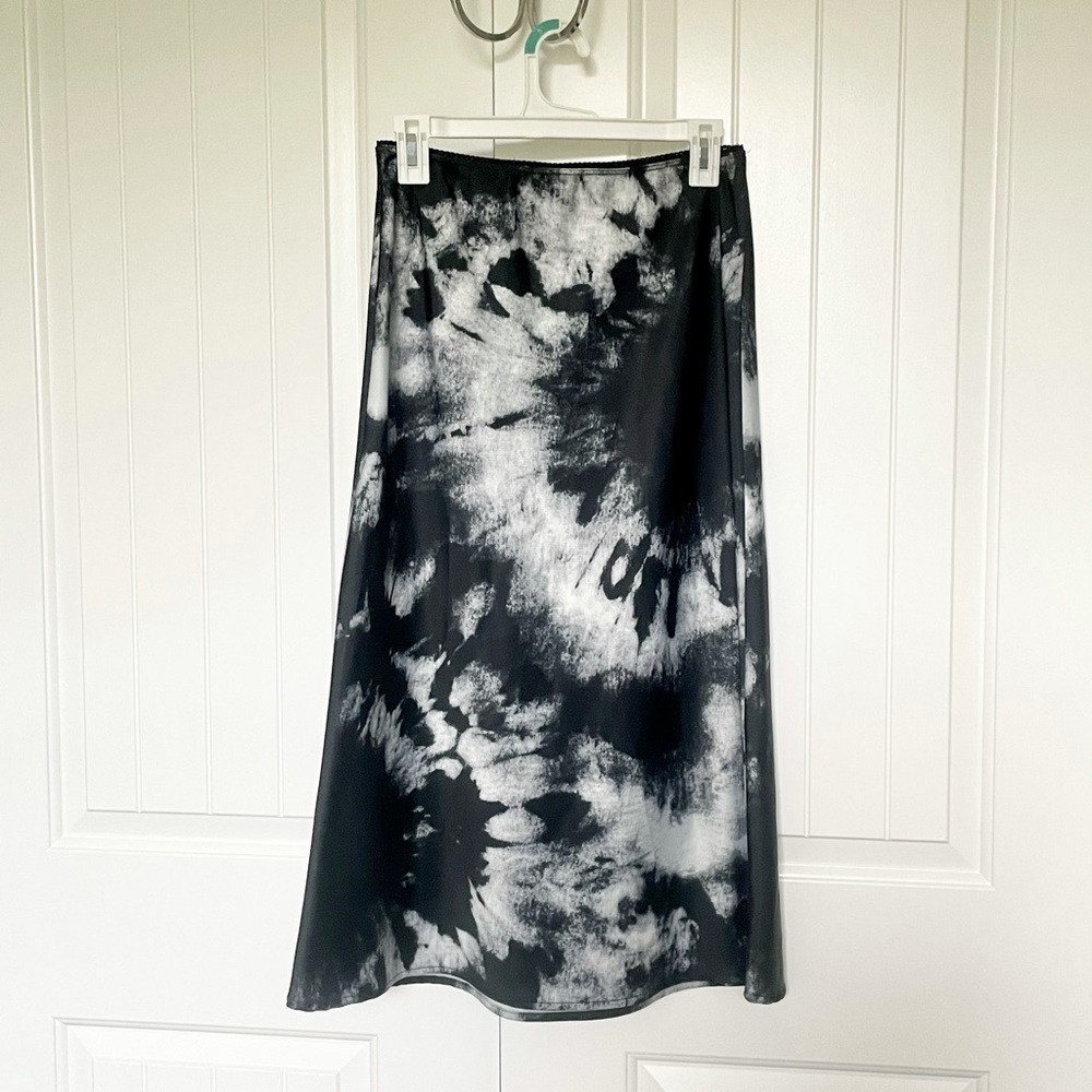 Midi skirt